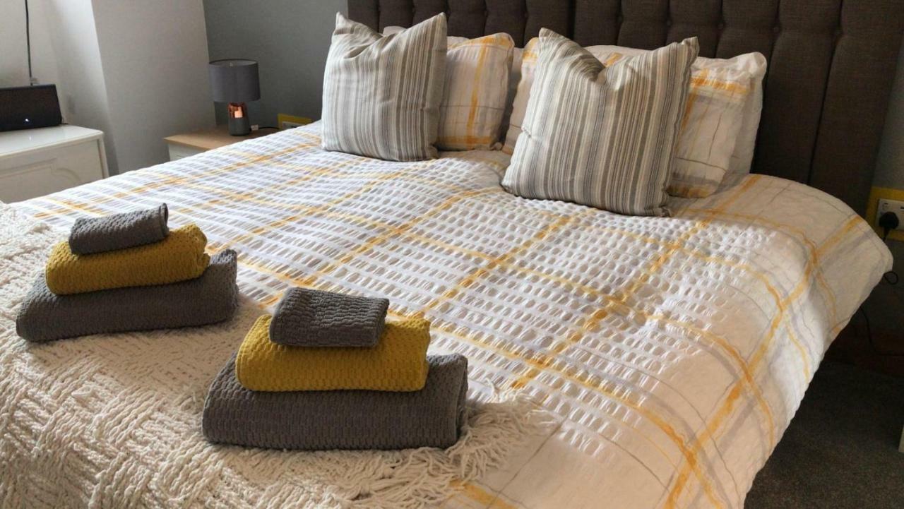 Nant Apartment - Ground Floor เมไนบริดจ์ ภายนอก รูปภาพ